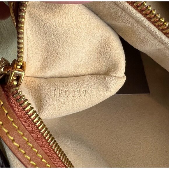 Louis Vuitton Dentelle Fersen Gold Monogram Tote Bag Limited Edition - Picture 8 of 13